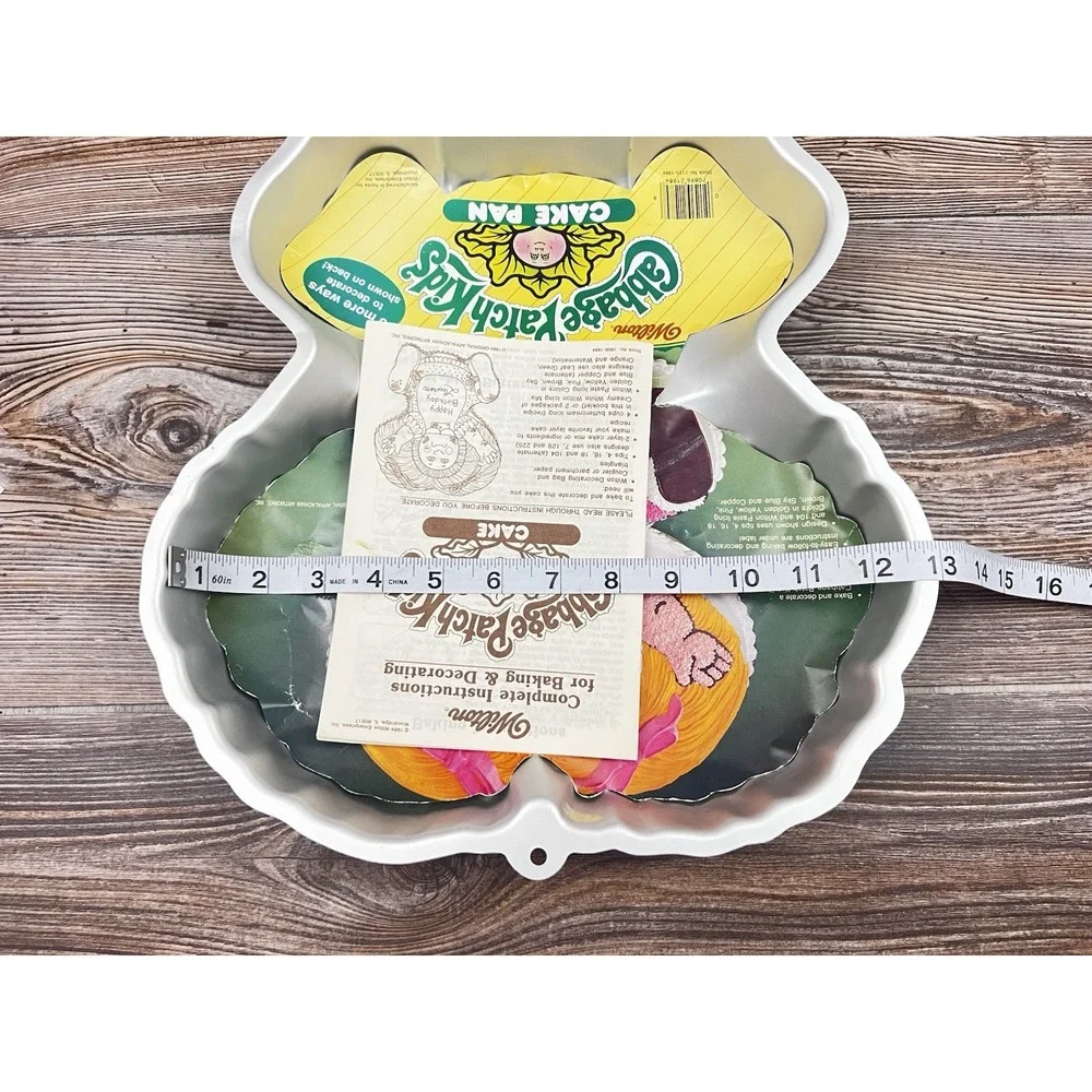 Wilton 1984 Cabbage Patch Cake Pan 2105-1984 Metal Tin Pan Baking Pan‎